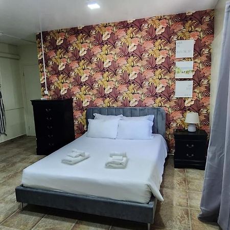 Cozy Studio Apartment Minutes From The Beach Willemstad Buitenkant foto