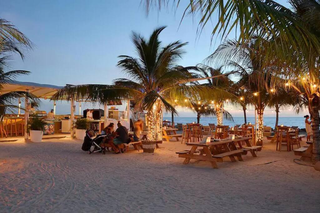 Cozy Studio Apartment Minutes From The Beach Willemstad Buitenkant foto